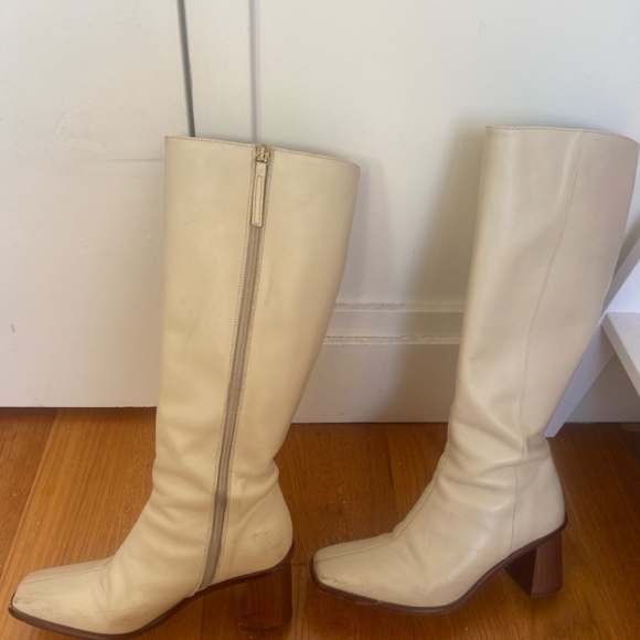 Alohas East Boots in Off Ivory Size 38 - Picture 4 of 7